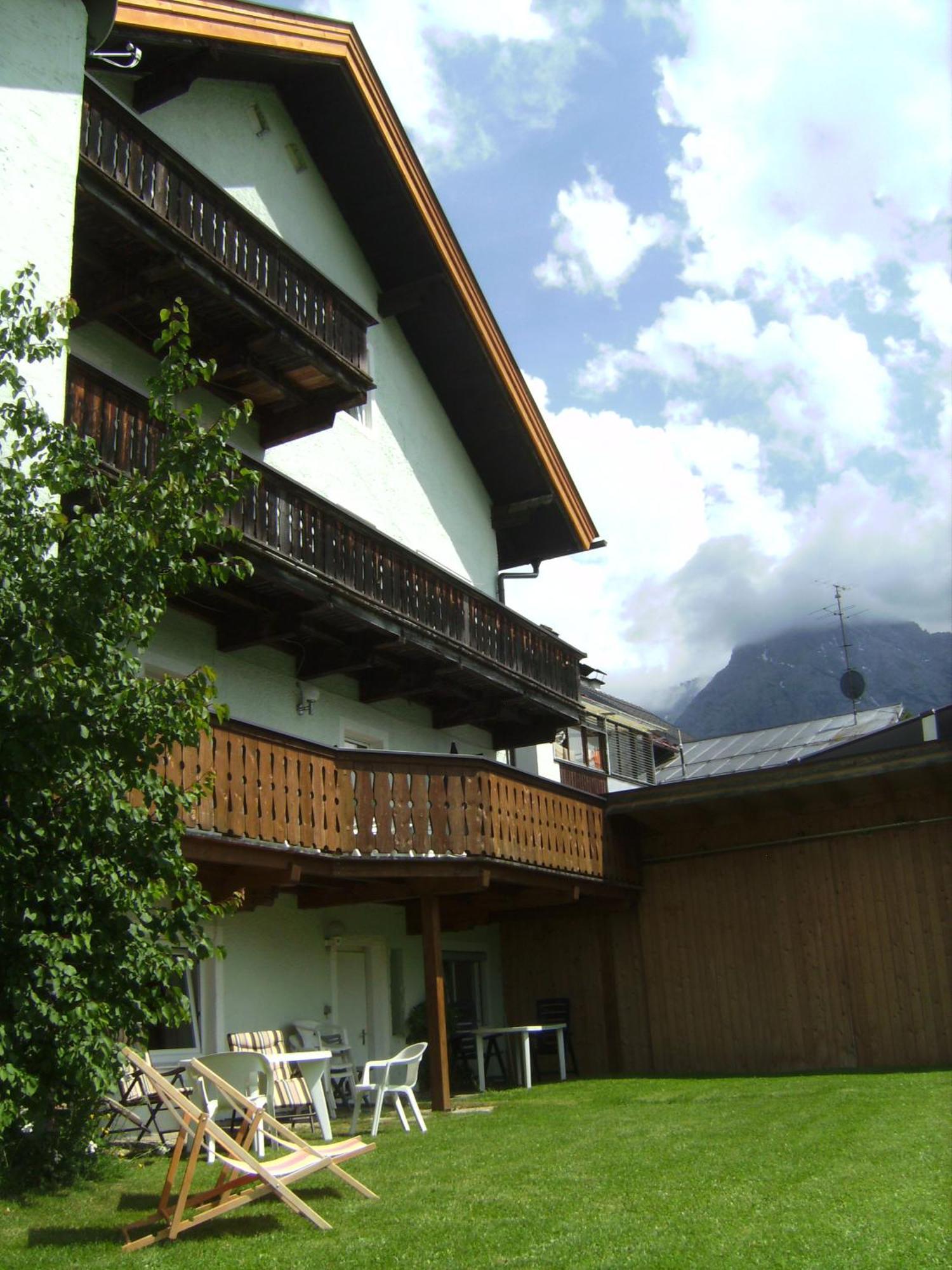 Haus Martina Apartamento Ehrwald Exterior foto